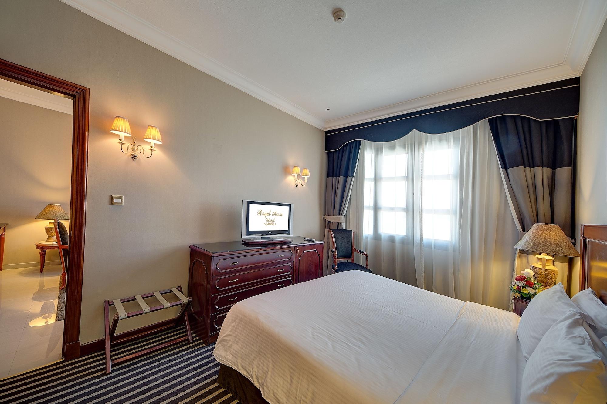 Royal Ascot Hotel Dubai Bagian luar foto