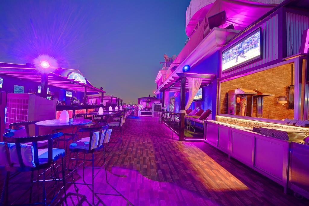 Royal Ascot Hotel Dubai Bagian luar foto