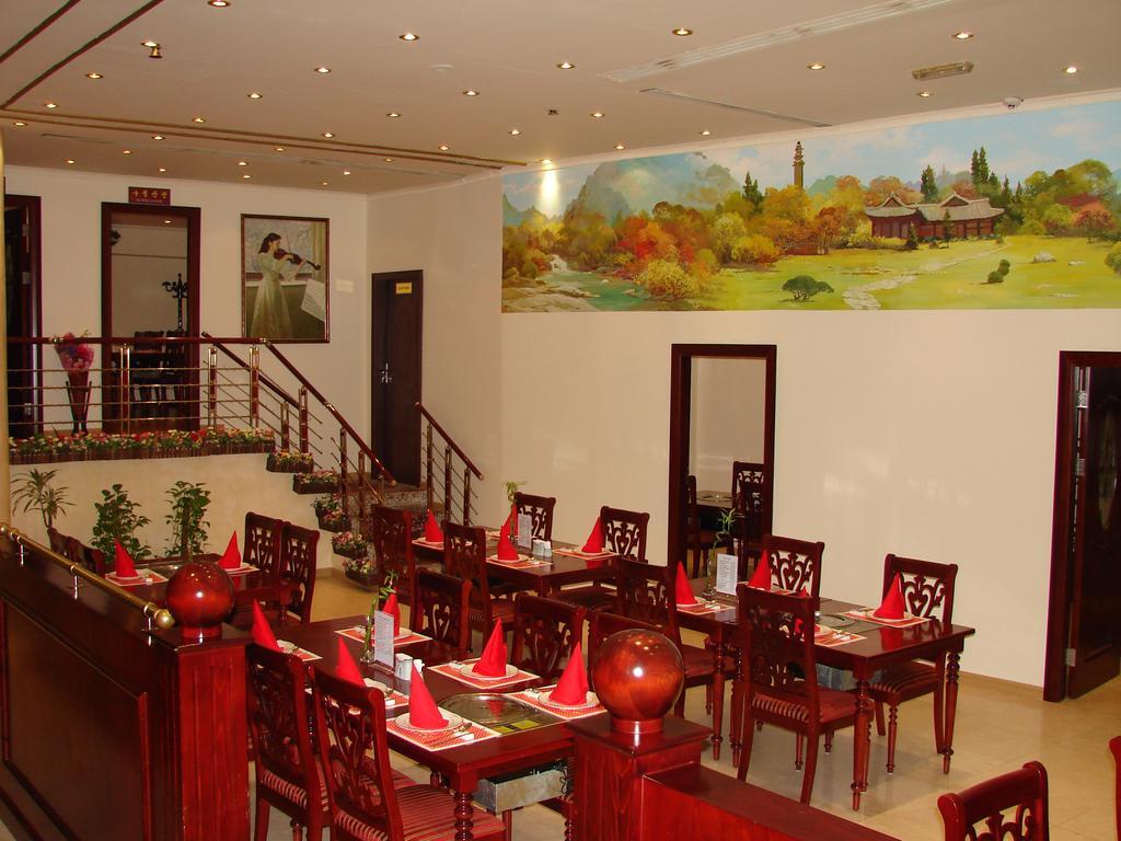 Royal Ascot Hotel Dubai Bagian luar foto